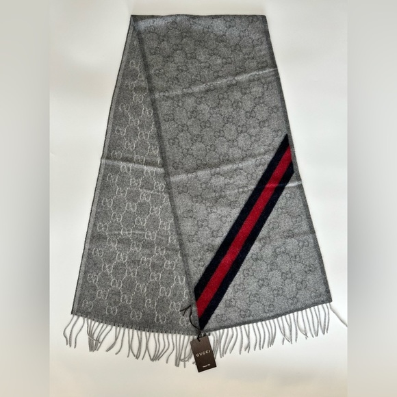 New With Tags Gucci Nikky Wool Alpaca Monogram Web light Gray Scarf Shawl Fringe - Picture 2 of 12
